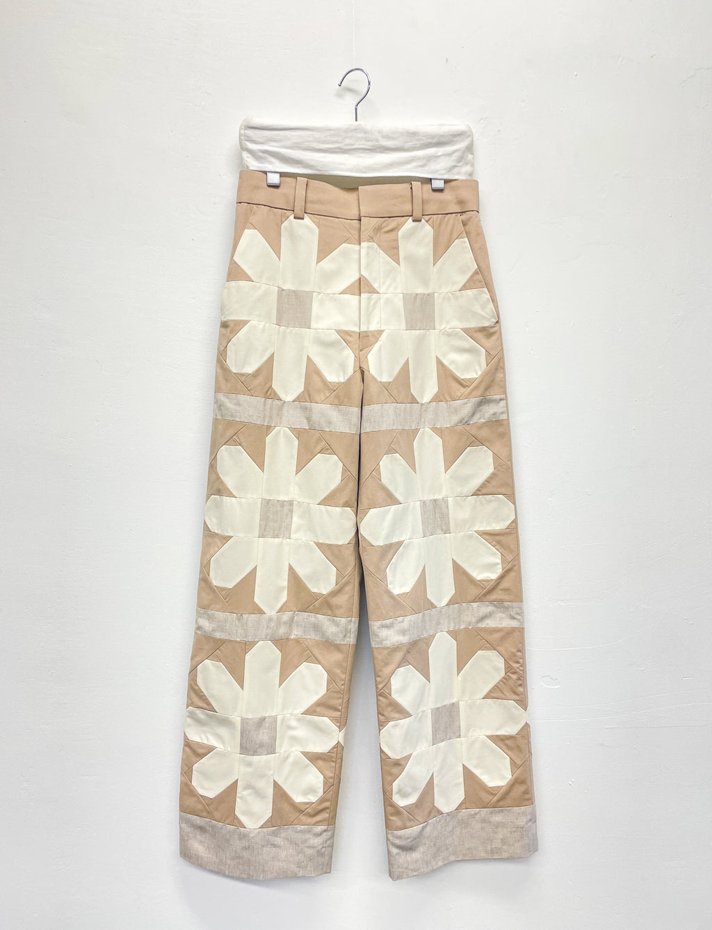 Straight pants 001 beige